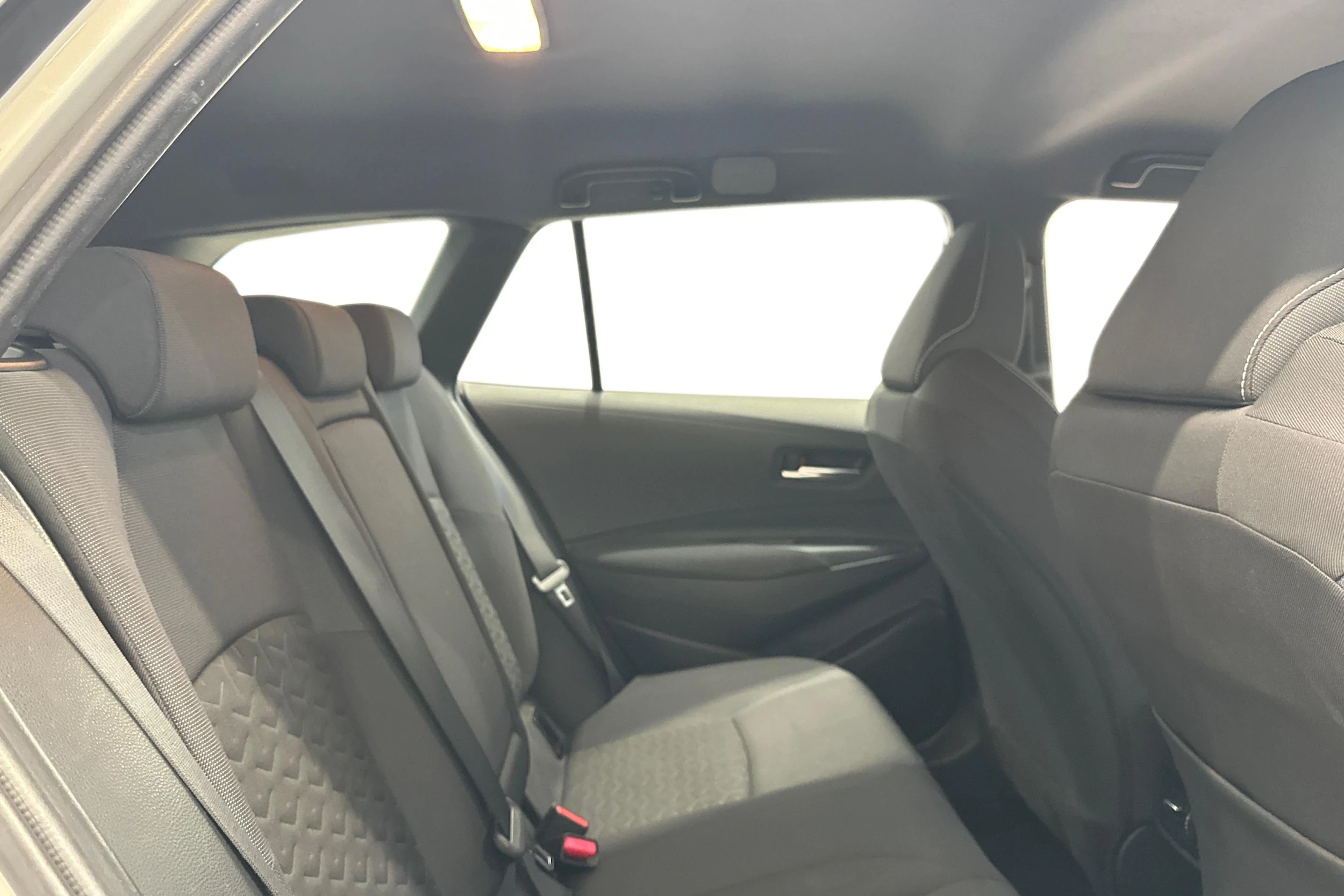 hopea Toyota Corolla 2019 kuva 9.