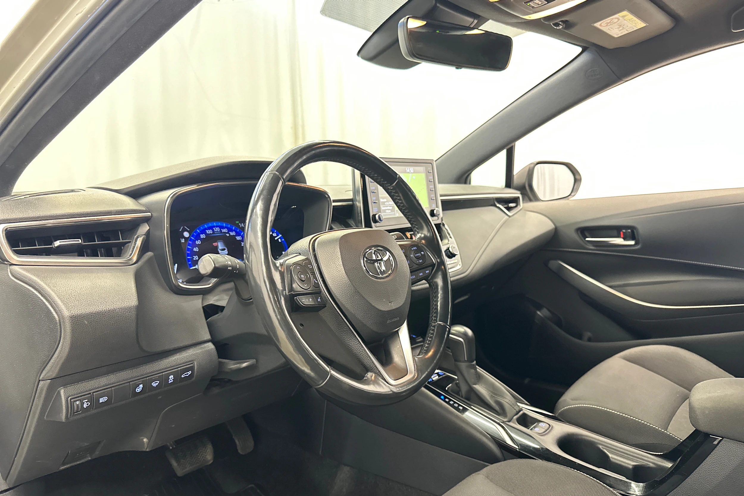 hopea Toyota Corolla 2019 kuva 10.