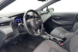 harmaa Toyota Corolla 2019 kuva 3.