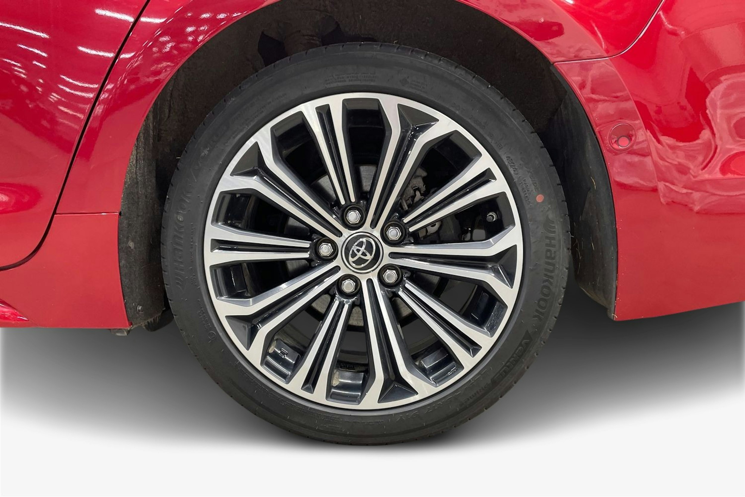 met. punainen Toyota Corolla 2019 kuva 11.