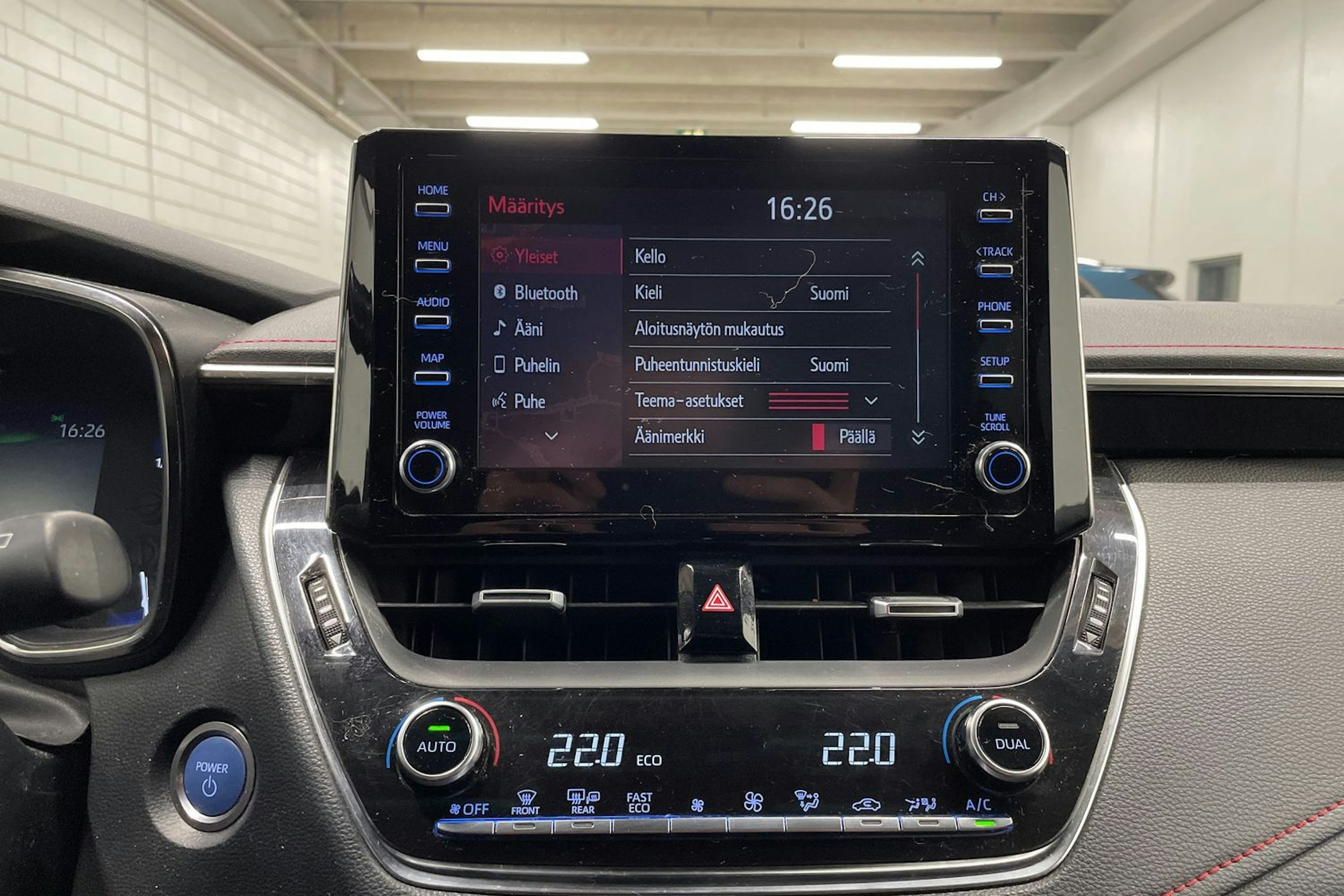 met. punainen Toyota Corolla 2019 kuva 19.