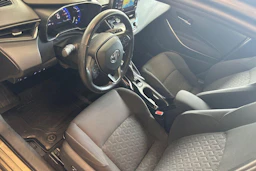 ruskea (beige) Toyota Corolla 2019 kuva 8.