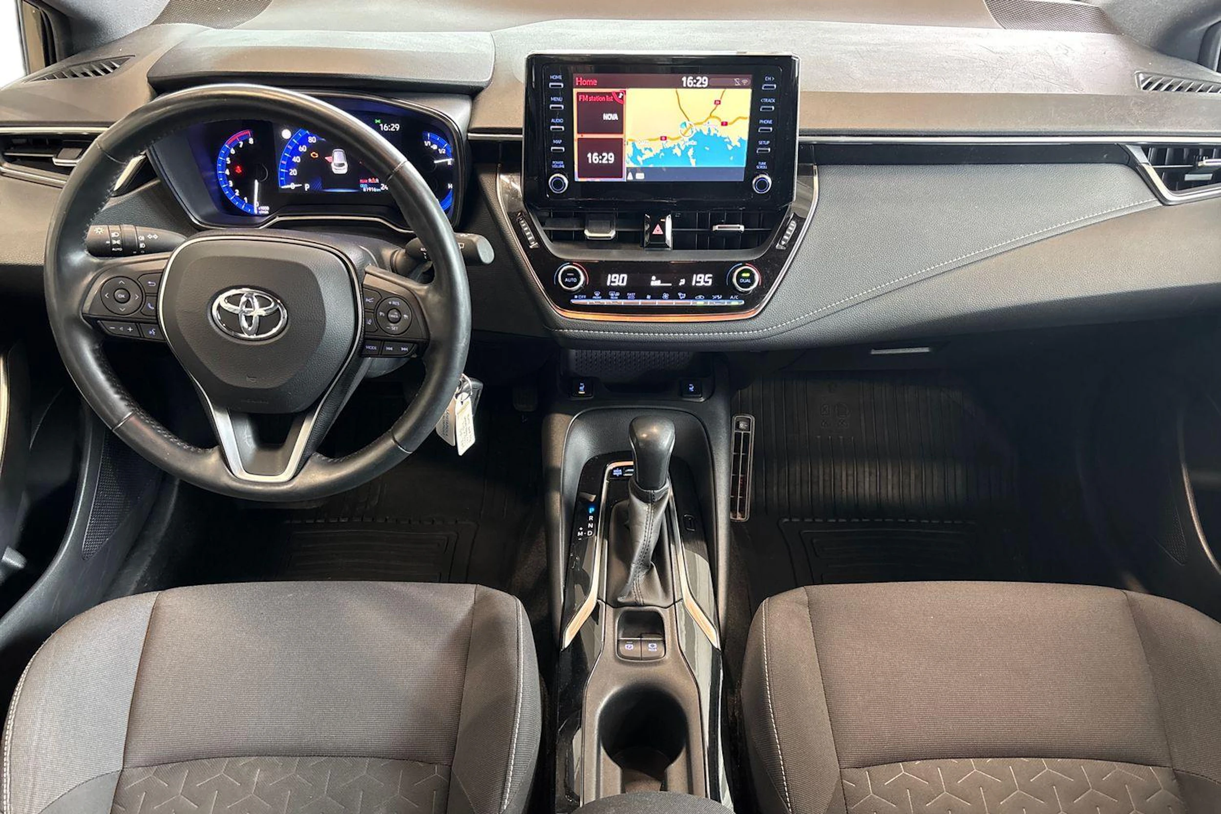 ruskea (beige) Toyota Corolla 2019 kuva 9.