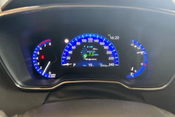 ruskea (beige) Toyota Corolla 2019 kuva 18.