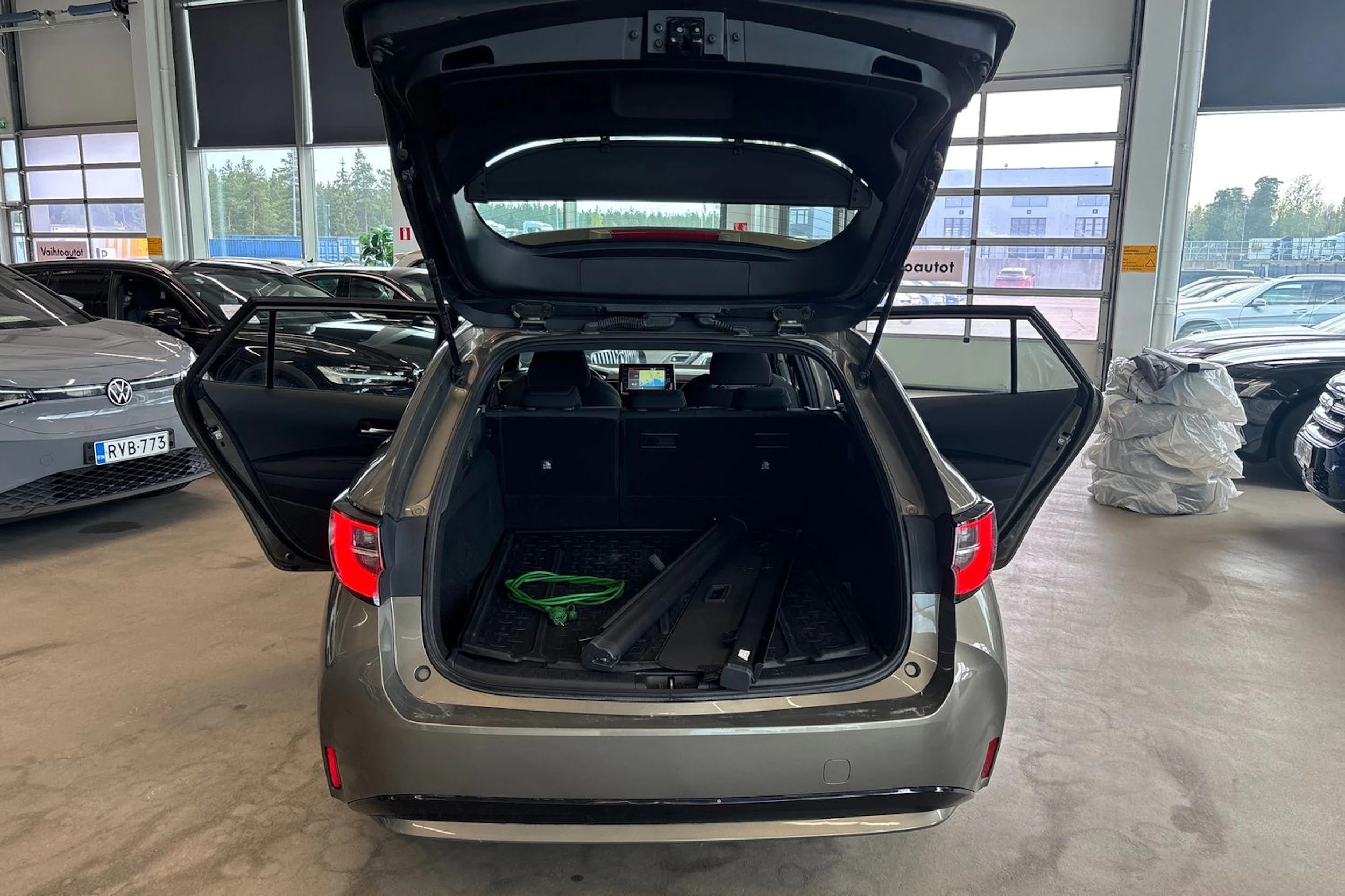 ruskea (beige) Toyota Corolla 2019 kuva 20.