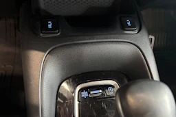 ruskea (beige) Toyota Corolla 2019 kuva 32.