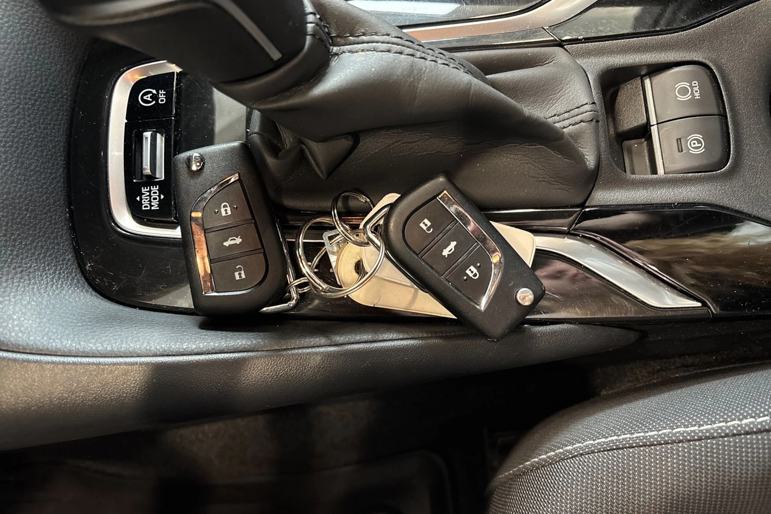 ruskea (beige) Toyota Corolla 2019 kuva 34.