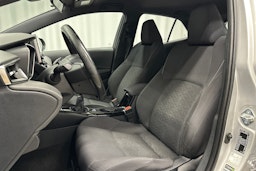 harmaa Toyota Corolla 2019 kuva 15.