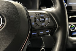 harmaa Toyota Corolla 2019 kuva 18.