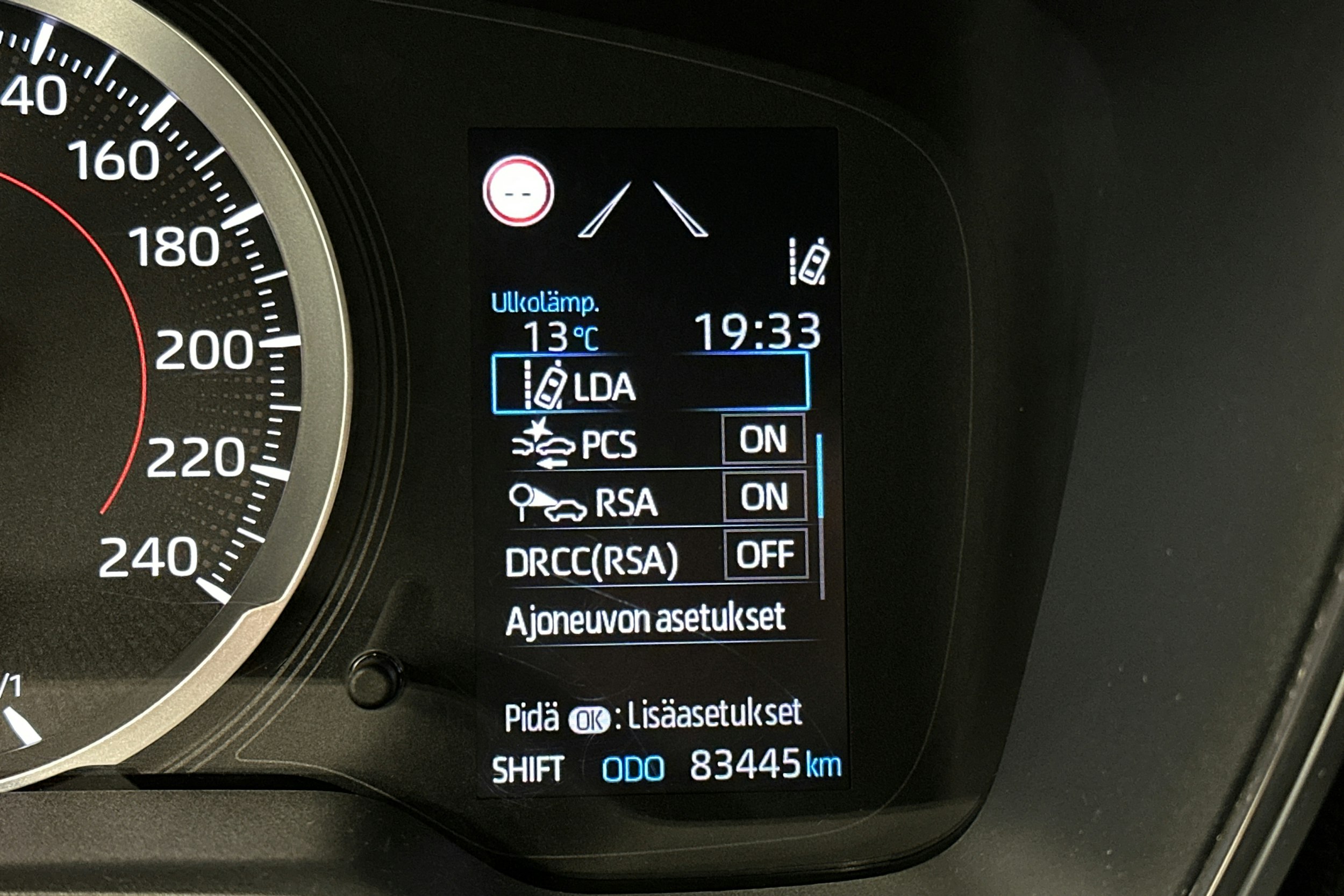 harmaa Toyota Corolla 2019 kuva 20.