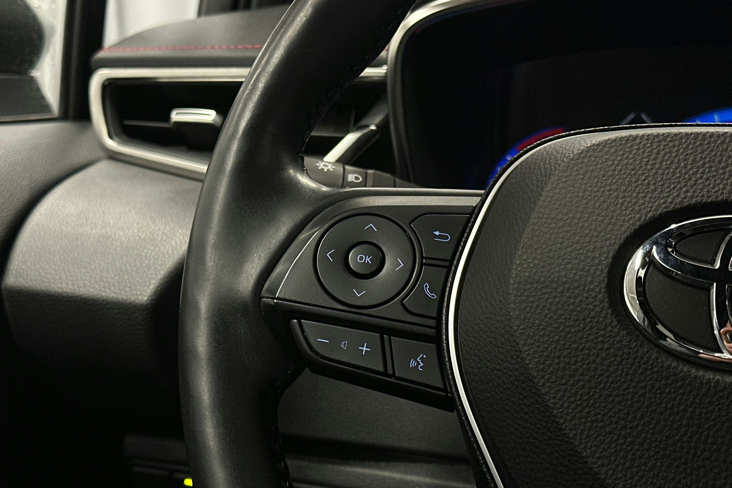 hopea Toyota Corolla 2019 kuva 19.