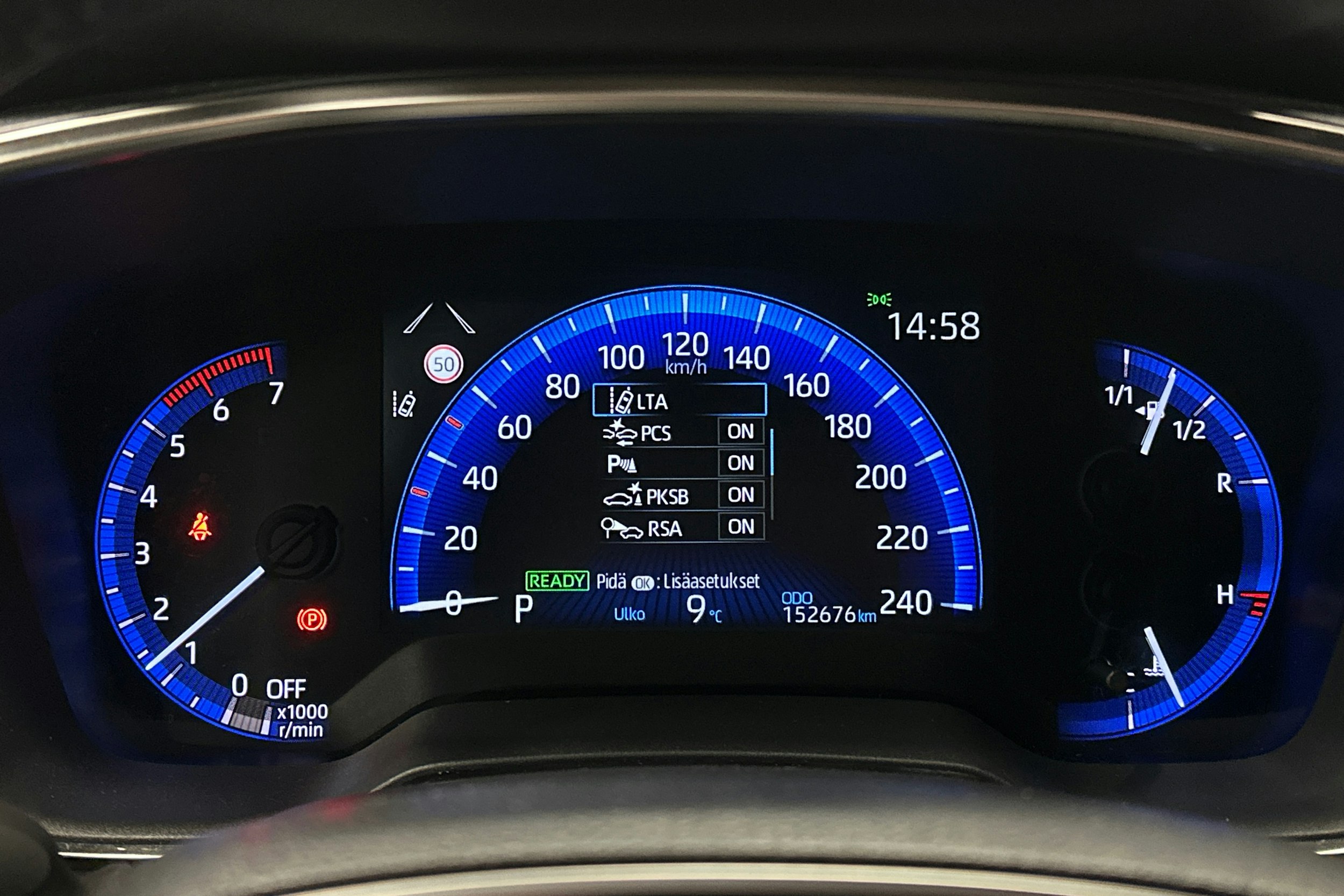 hopea Toyota Corolla 2019 kuva 21.