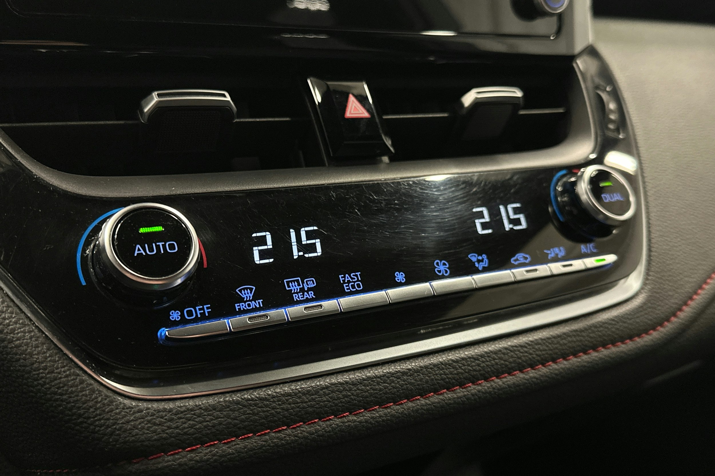 hopea Toyota Corolla 2019 kuva 25.