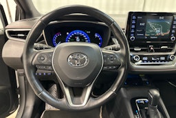 Harmaa Toyota Corolla 2019 kuva 15.