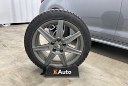 Harmaa Toyota Corolla 2019 kuva 26.