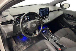 valkoinen Toyota Corolla 2019 kuva 6.