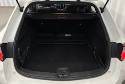 valkoinen Toyota Corolla 2019 kuva 13.