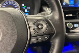 valkoinen Toyota Corolla 2019 kuva 18.