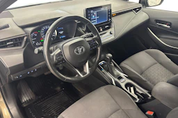 Vihreä Toyota Corolla 2019 kuva 6.