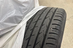 Vihreä Toyota Corolla 2019 kuva 12.