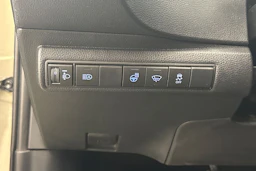 Vihreä Toyota Corolla 2019 kuva 14.