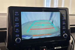 Vihreä Toyota Corolla 2019 kuva 17.