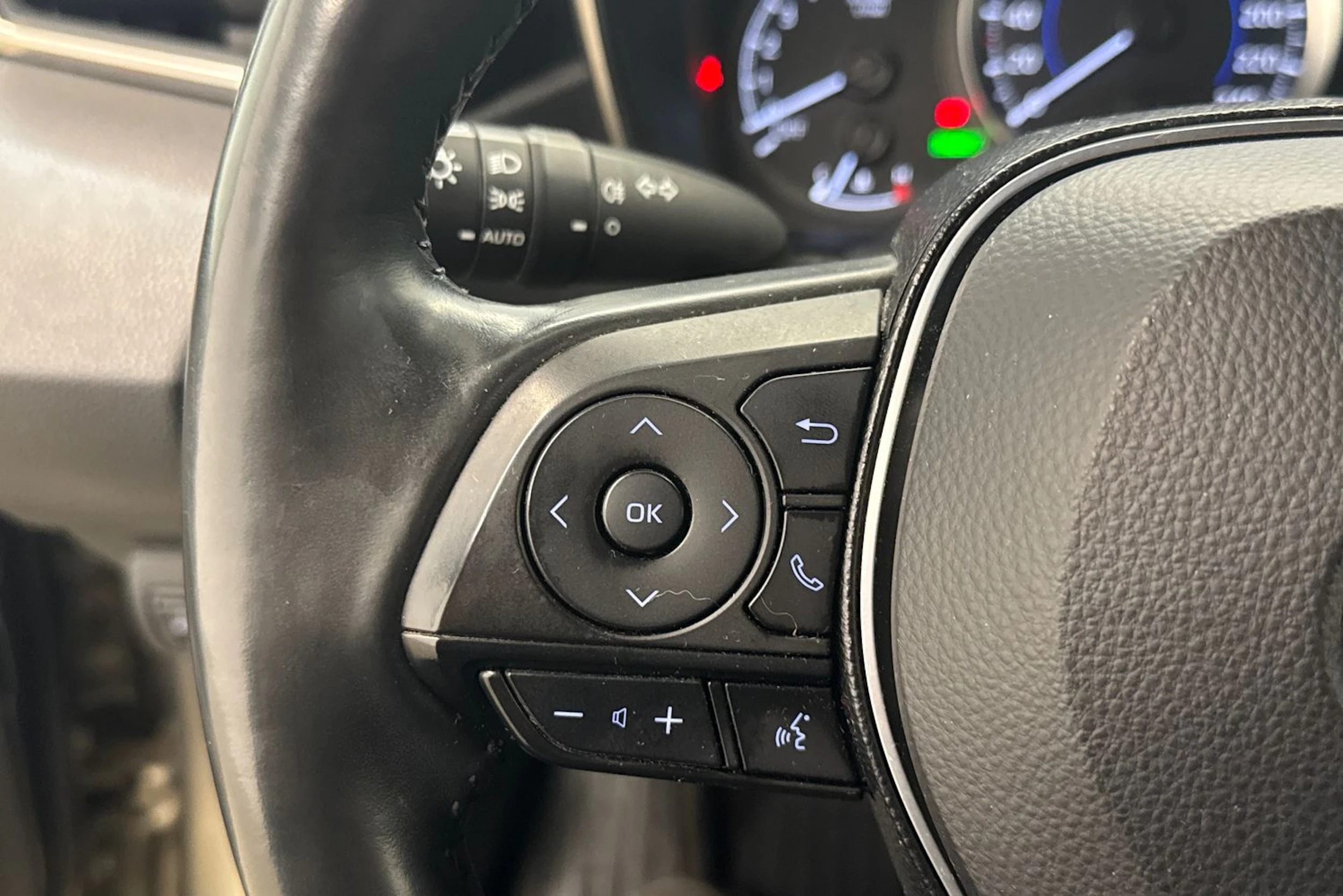 Vihreä Toyota Corolla 2019 kuva 19.