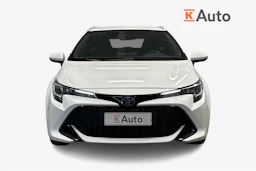 valkoinen Toyota Corolla 2020 kuva 5.