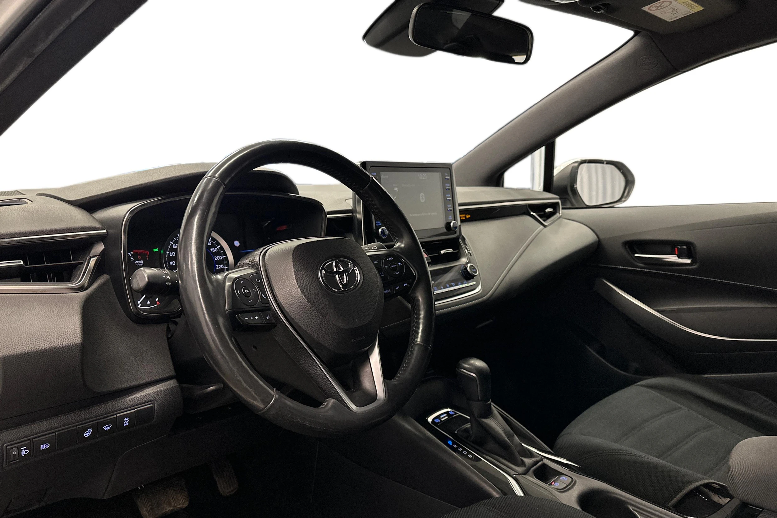 valkoinen Toyota Corolla 2020 kuva 7.