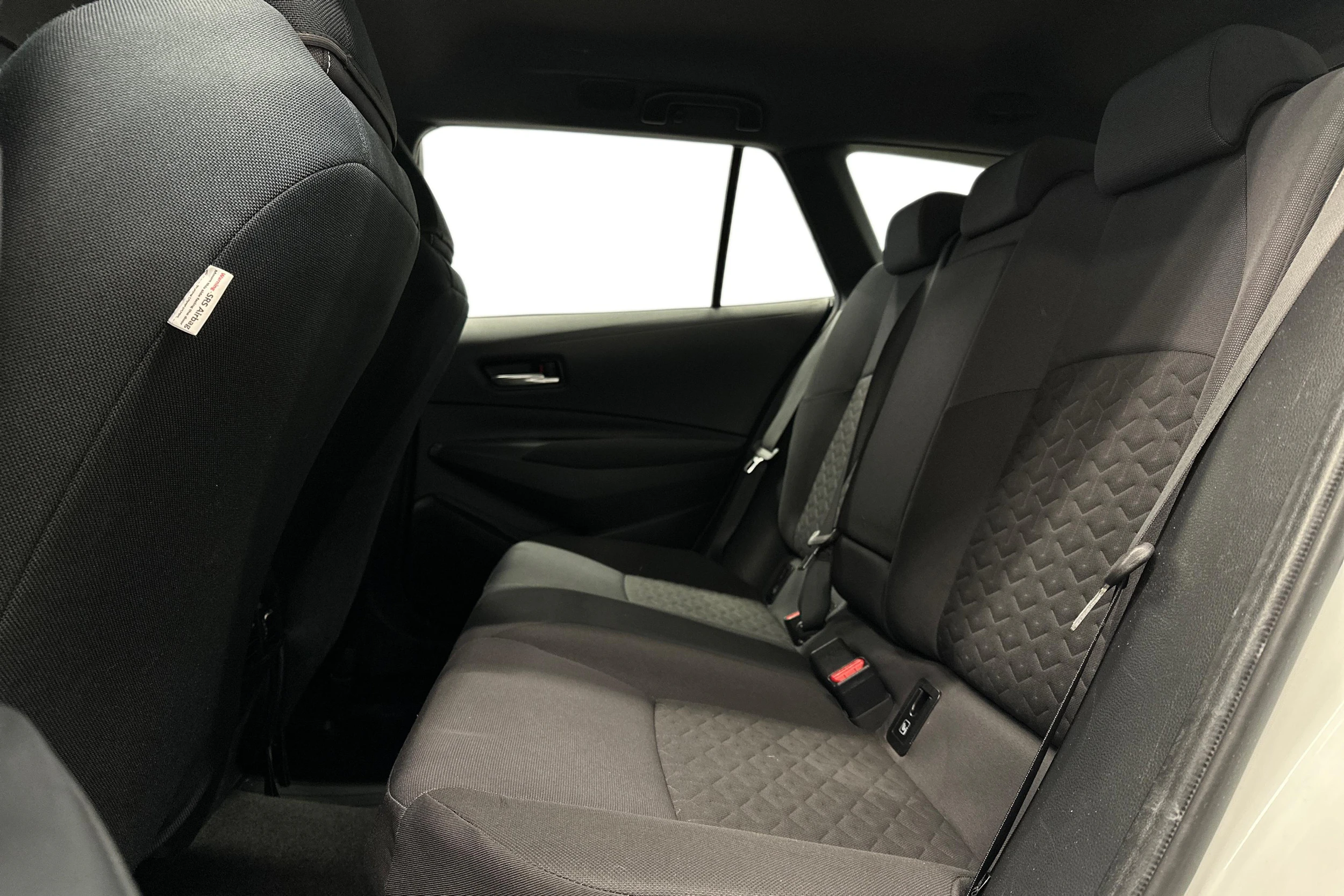 valkoinen Toyota Corolla 2020 kuva 10.