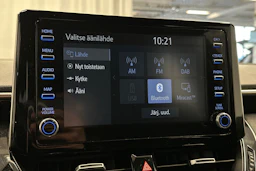 valkoinen Toyota Corolla 2020 kuva 21.