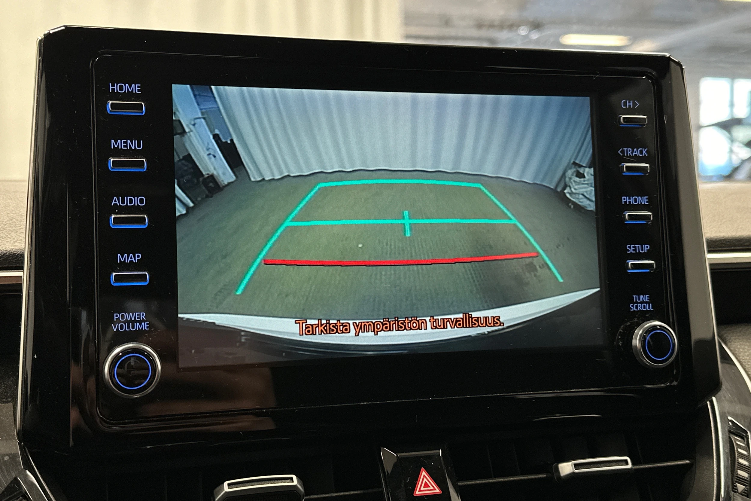 valkoinen Toyota Corolla 2020 kuva 22.