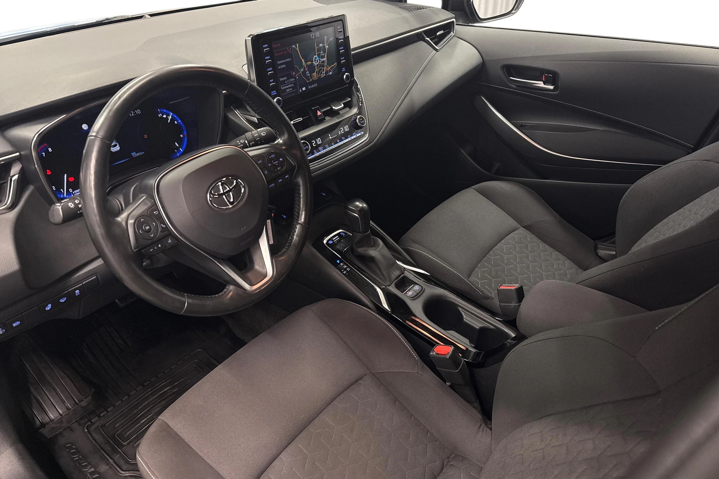 musta Toyota Corolla 2020 kuva 8.