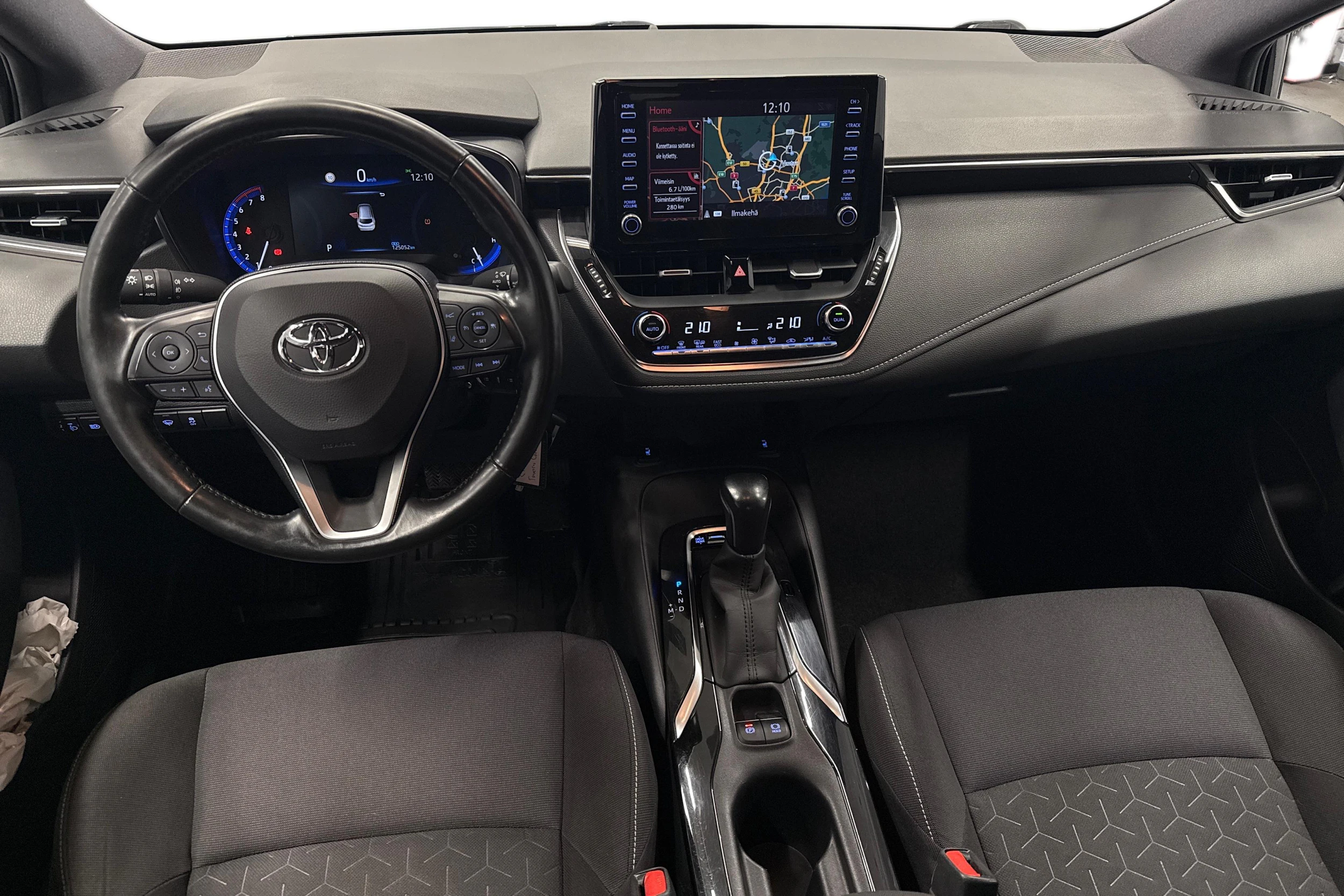 musta Toyota Corolla 2020 kuva 9.