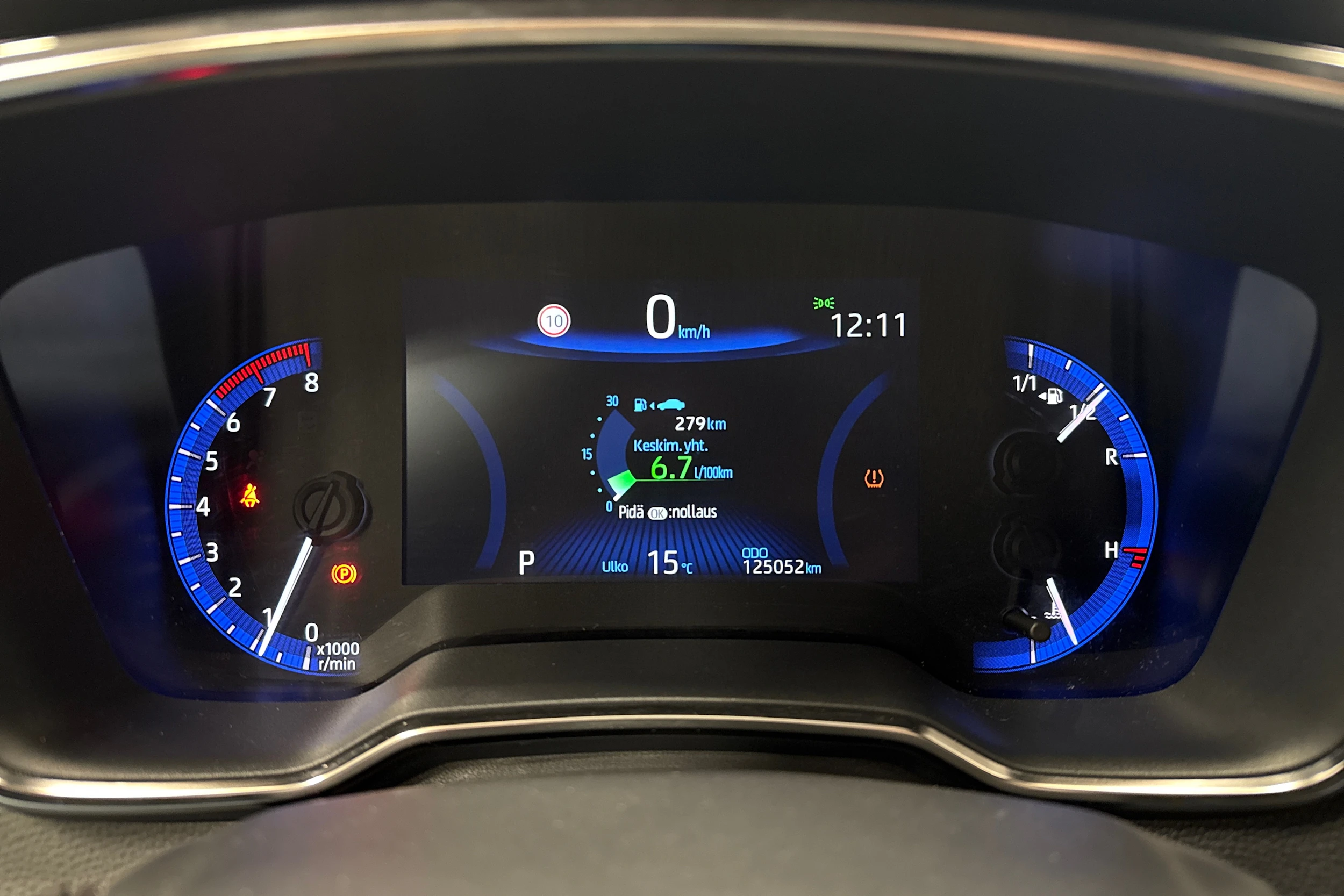 musta Toyota Corolla 2020 kuva 16.