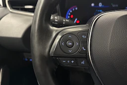 musta Toyota Corolla 2020 kuva 17.