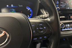 musta Toyota Corolla 2020 kuva 18.