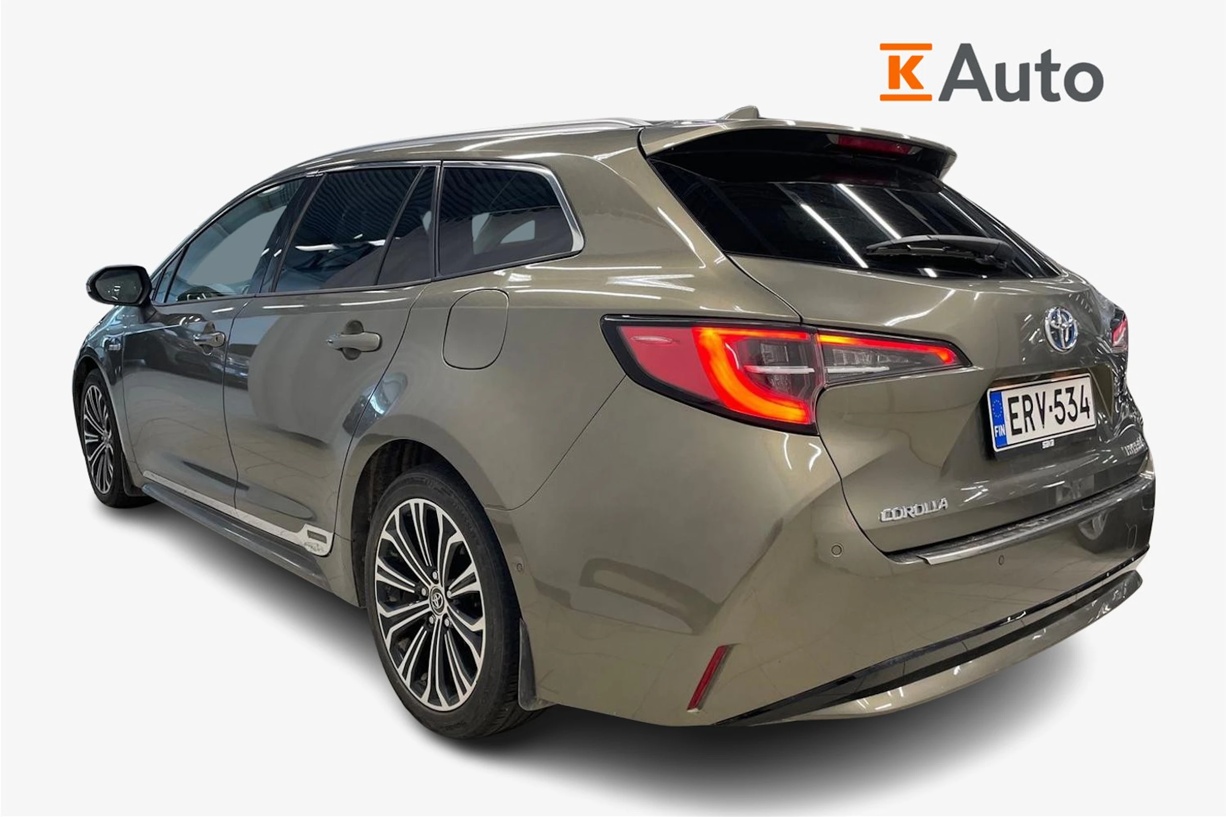 ruskea (beige) Toyota Corolla 2020 kuva 2.
