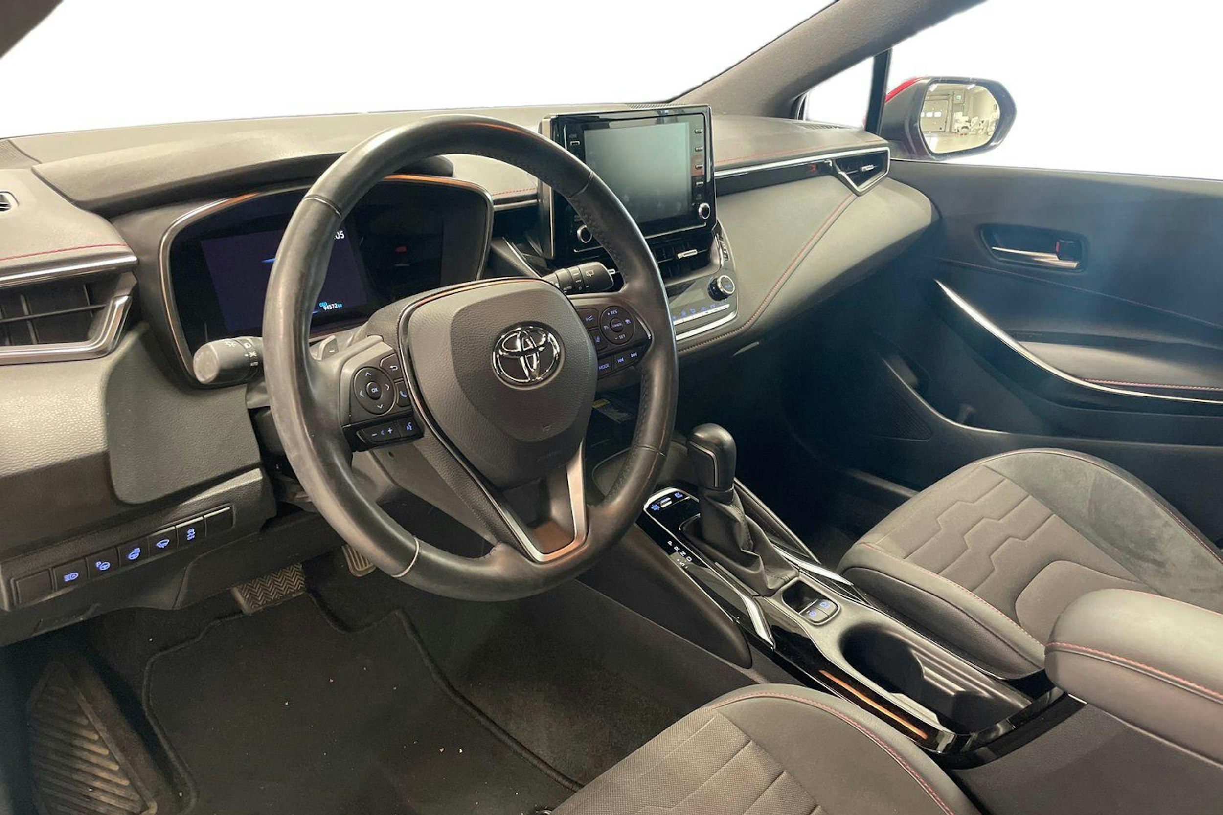 punainen Toyota Corolla 2020 kuva 3.