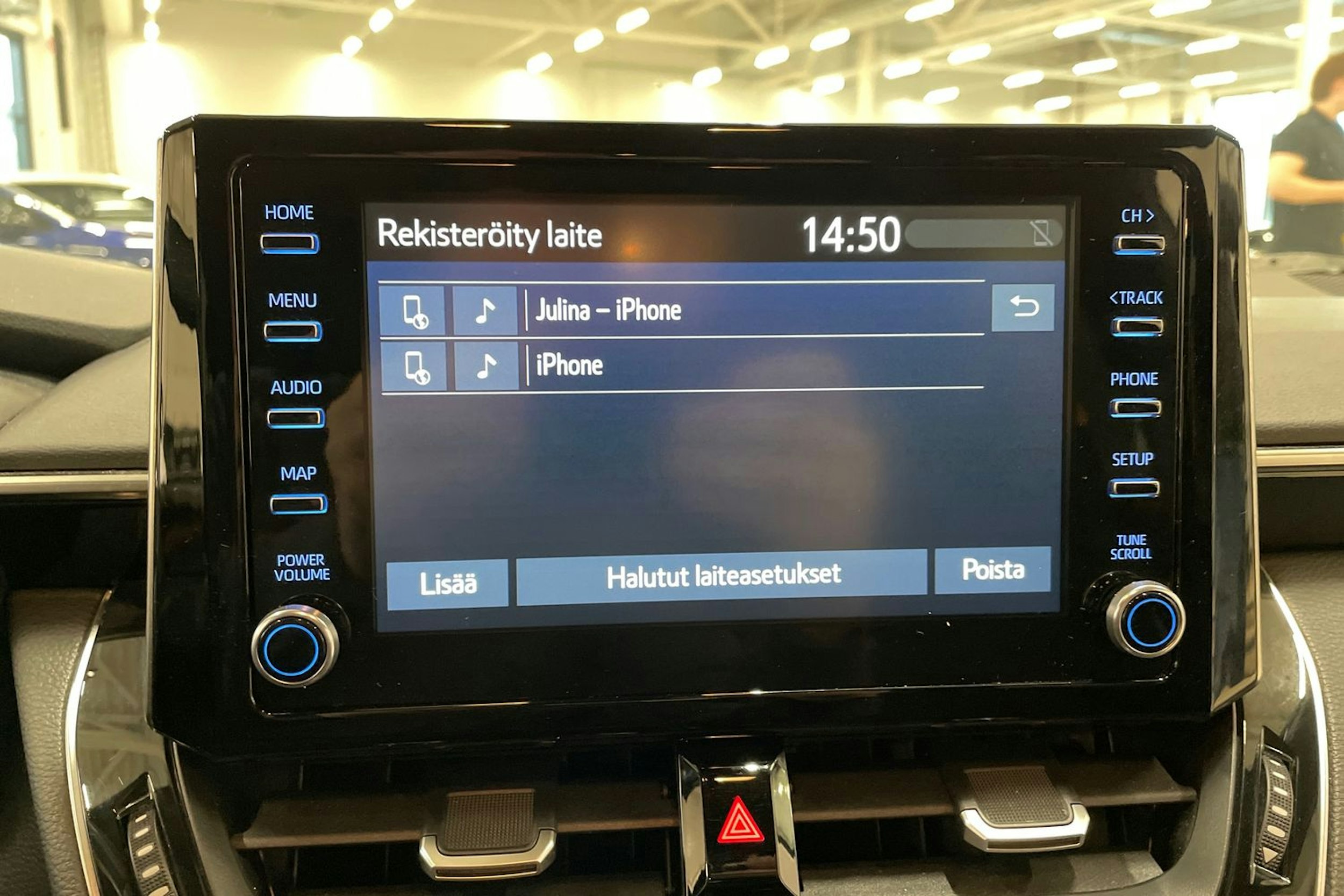valkoinen Toyota Corolla 2020 kuva 23.