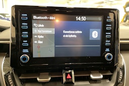 valkoinen Toyota Corolla 2020 kuva 24.