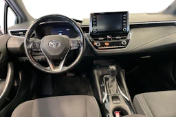 valkoinen Toyota Corolla 2020 kuva 7.