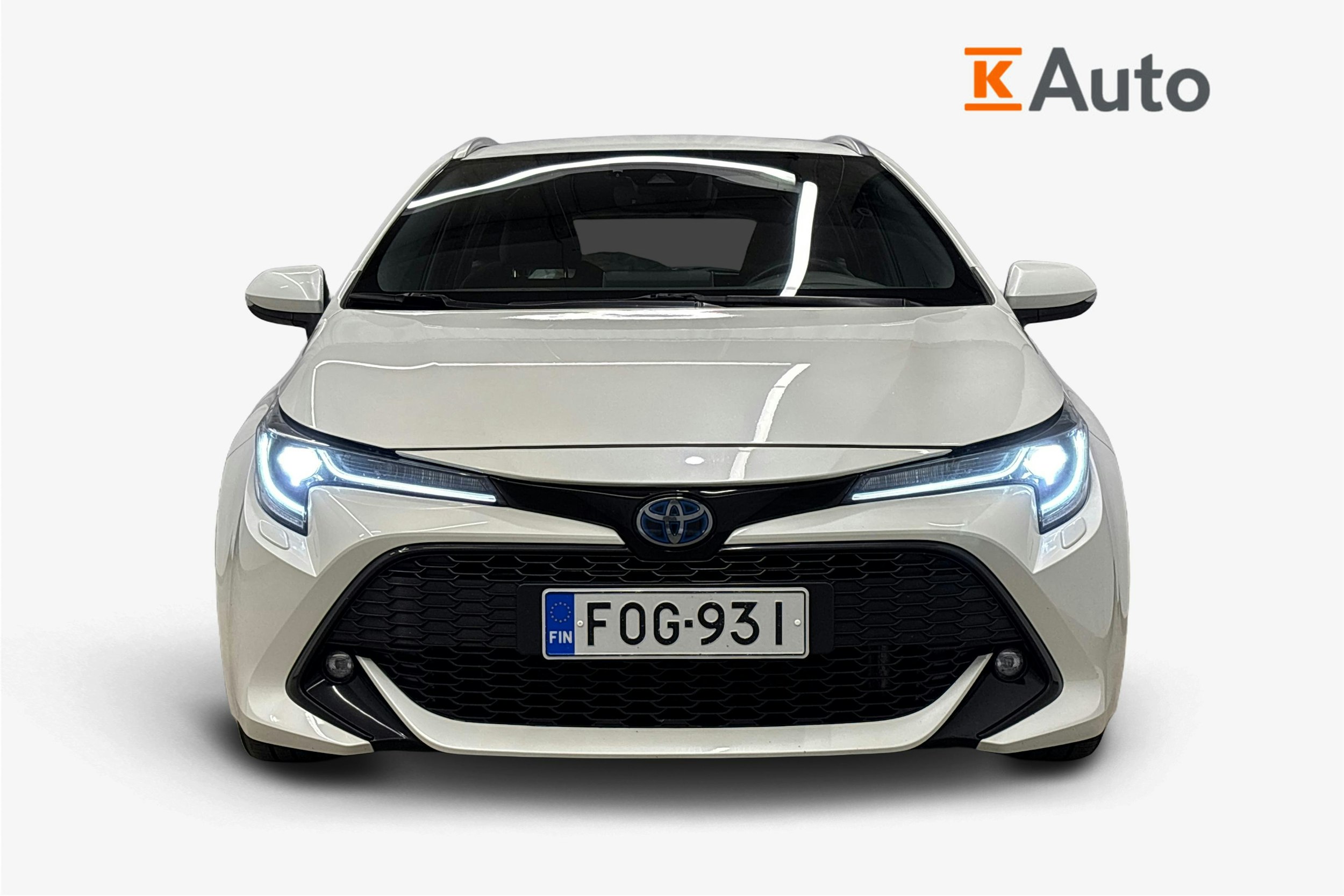 valkoinen Toyota Corolla 2020 kuva 5.