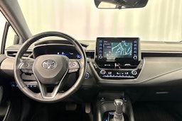 valkoinen Toyota Corolla 2020 kuva 15.