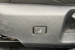 valkoinen Toyota Corolla 2020 kuva 31.