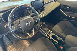 punainen Toyota Corolla 2020 kuva 3.