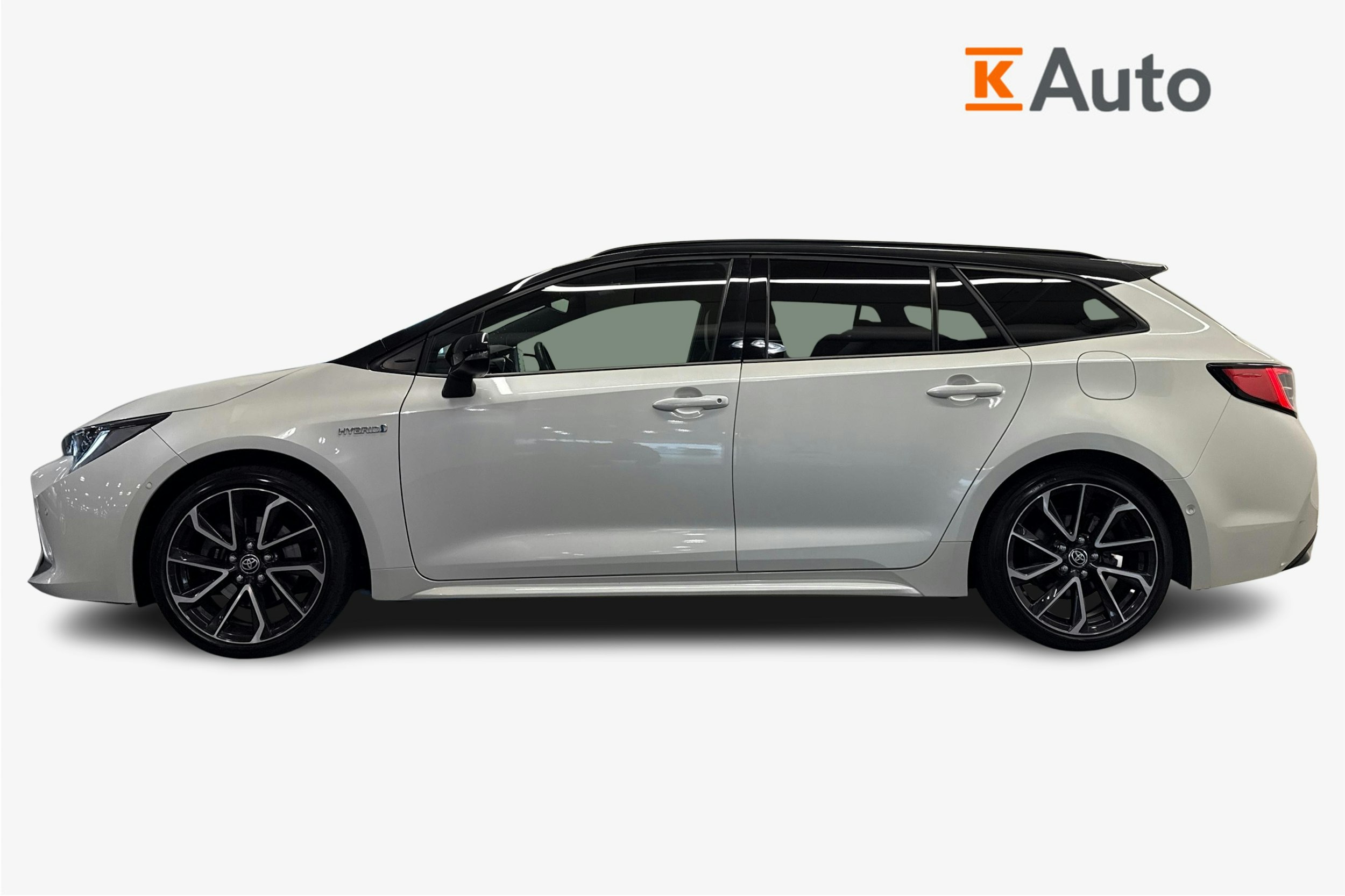 Valkoinen Toyota Corolla 2020 kuva 5.