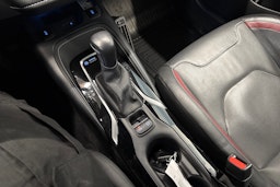Valkoinen Toyota Corolla 2020 kuva 16.
