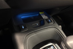 Valkoinen Toyota Corolla 2020 kuva 19.