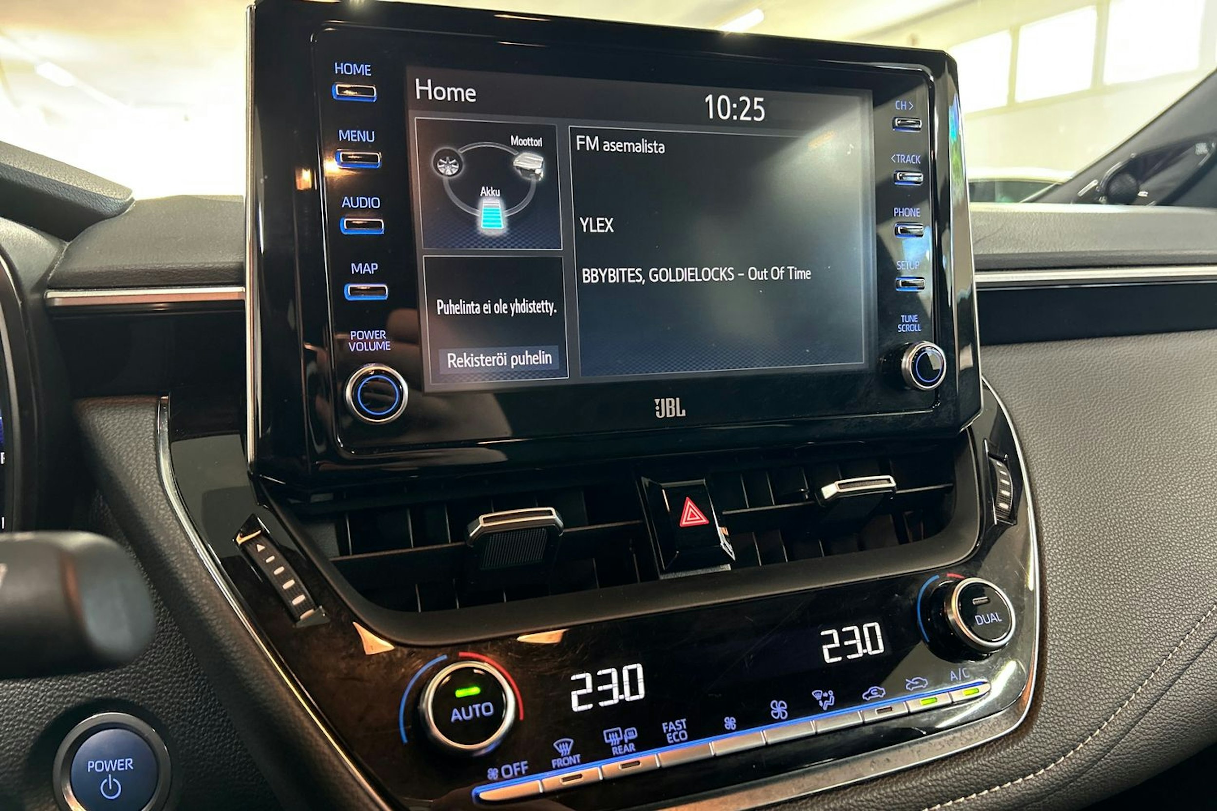 harmaa Toyota Corolla 2020 kuva 18.